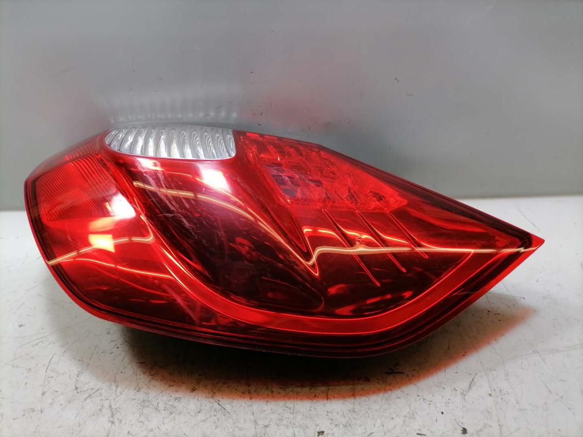 Renault Scenic 2 original R&uuml;cklicht R&uuml;ckleuchte Schlussleuchte rechts Facelift Bj.2007